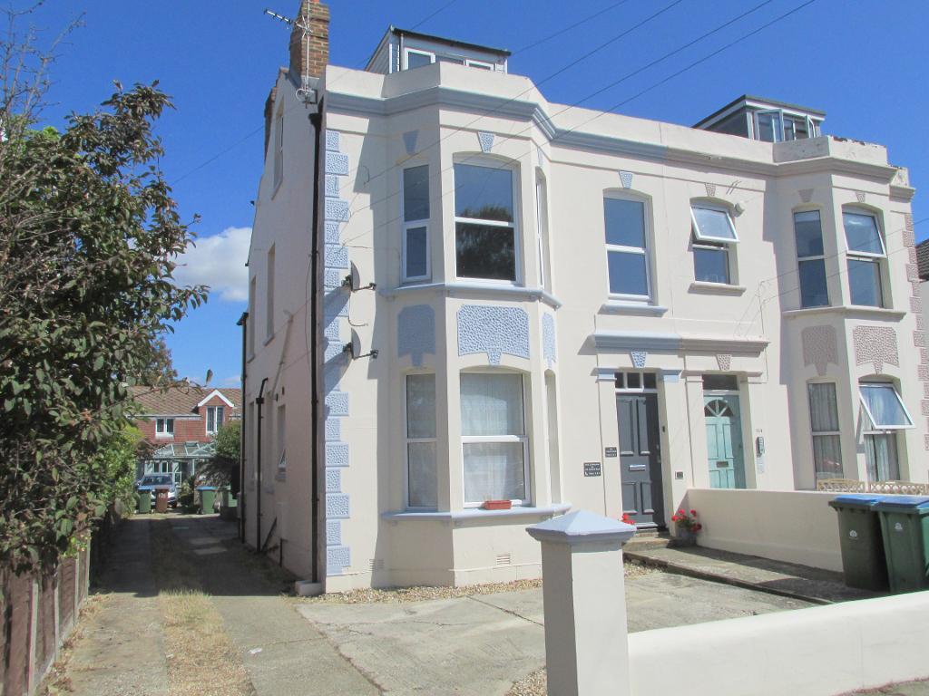 2 Bedroom Flat For Sale in 136 Aldwick Road, Bognor Regis, West Sussex