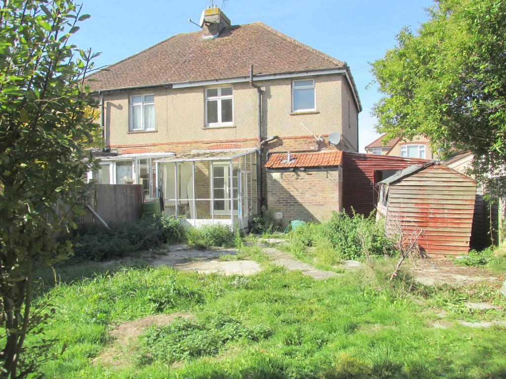 3 Bedroom SemiDetached House For Sale in South Way, North Bersted