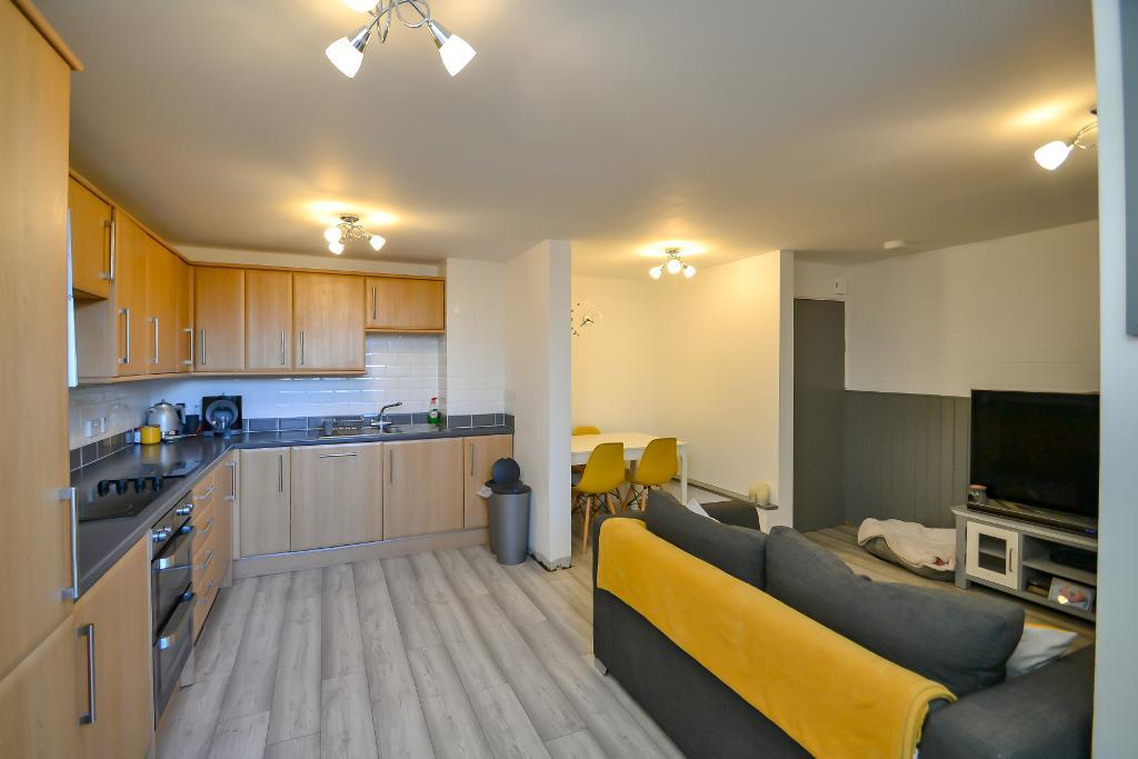 1 Bedroom Flat For Sale in Newtown Avenue, North Bersted, Bognor Regis, West Sussex, PO21 5HQ