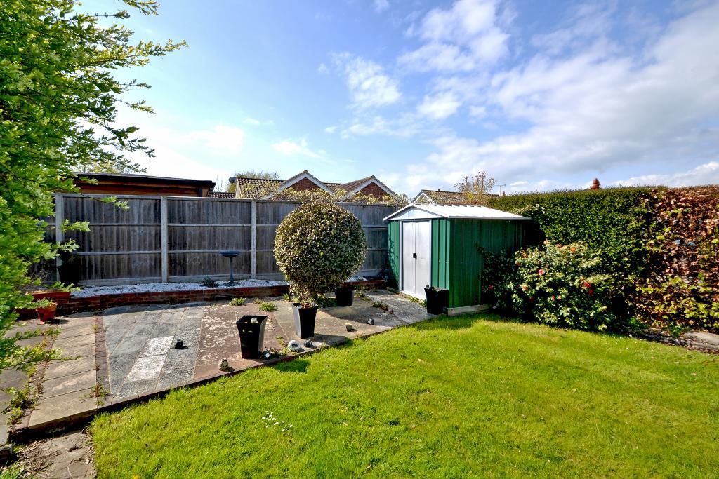 2 Bedroom Detached Bungalow For Sale in Christchurch Crescent, West