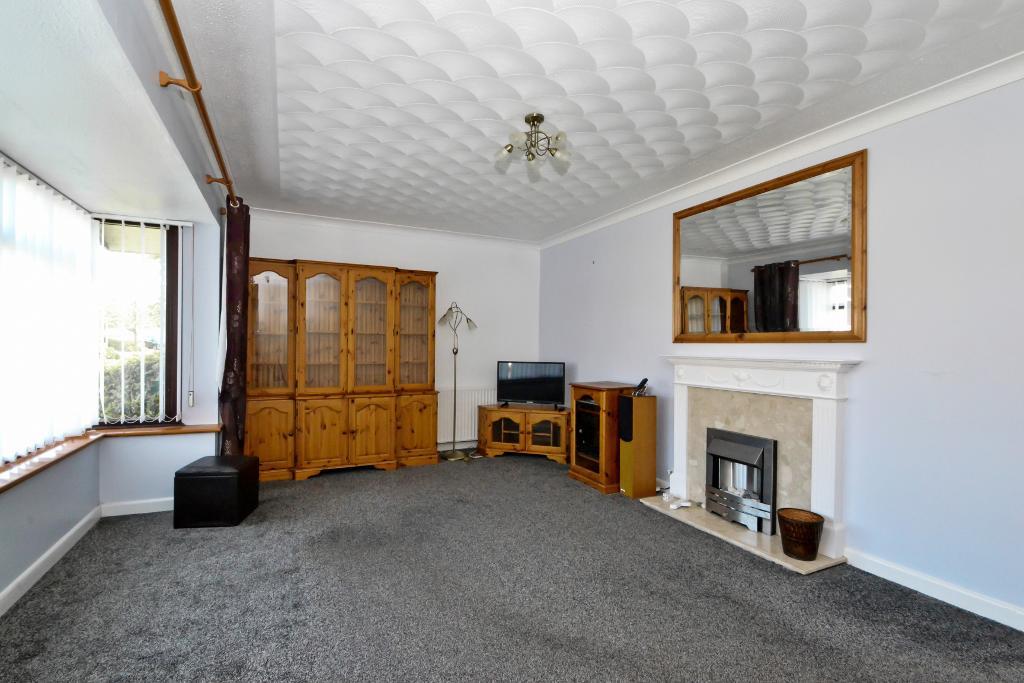 2 Bedroom Detached Bungalow For Sale in Christchurch Crescent, West