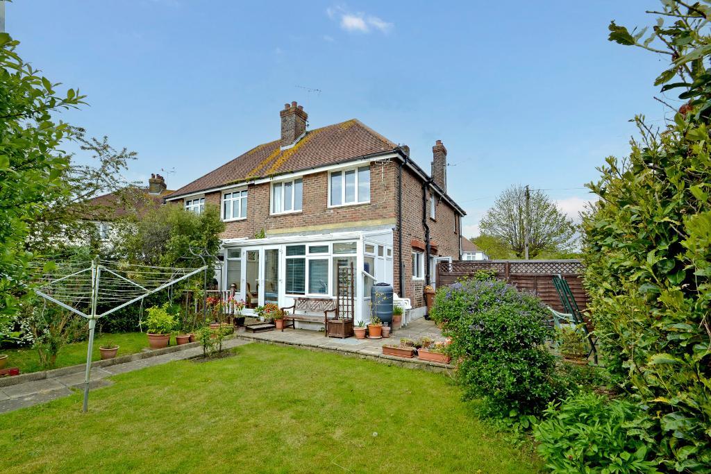 3 Bedroom SemiDetached House For Sale in Greencourt Drive, North