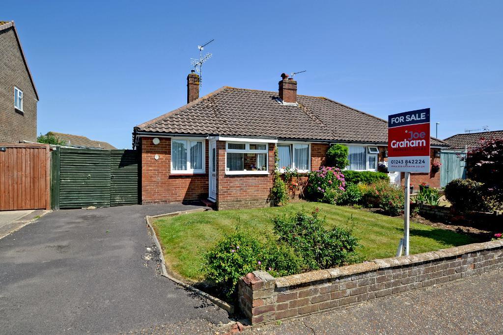 2 Bedroom SemiDetached Bungalow For Sale in Woodlands Road, North