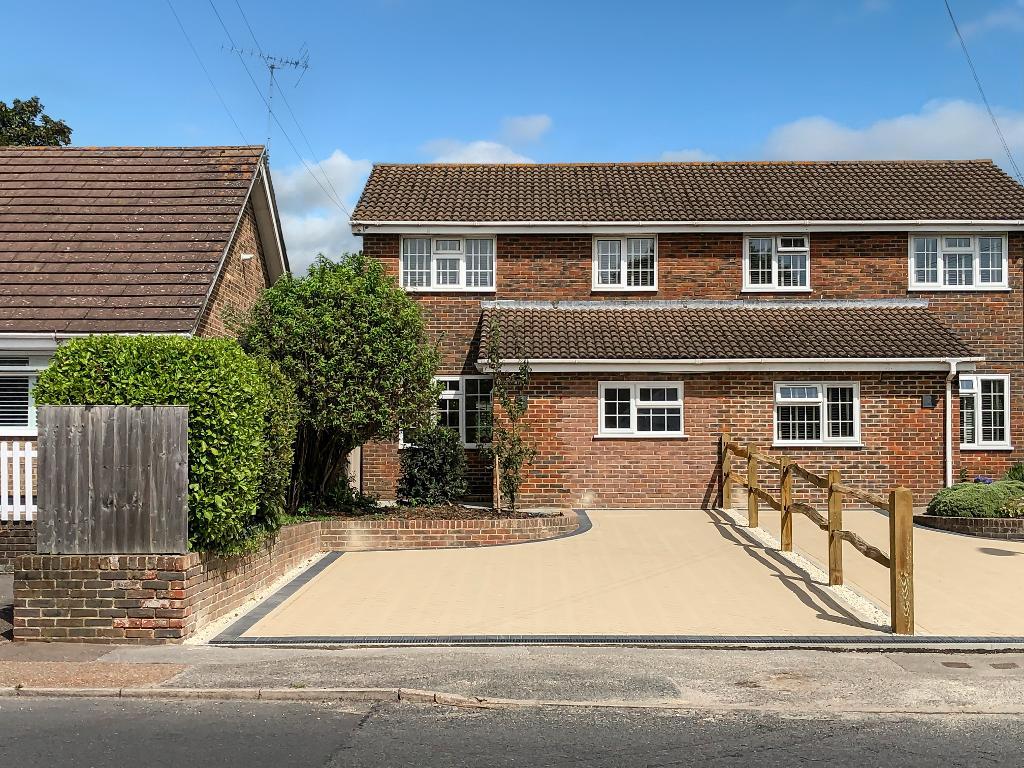 Felpham Way, Felpham, Bognor Regis, West Sussex, PO22 8PT